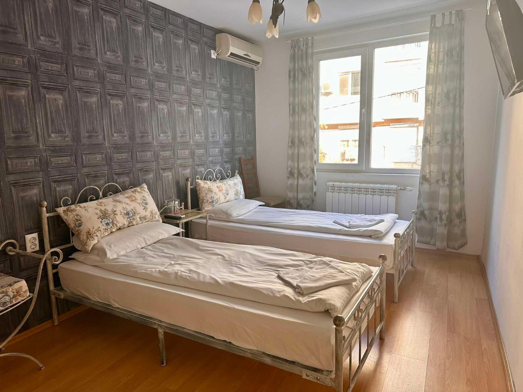 Family Hotel Amor 鲁塞 外观 照片