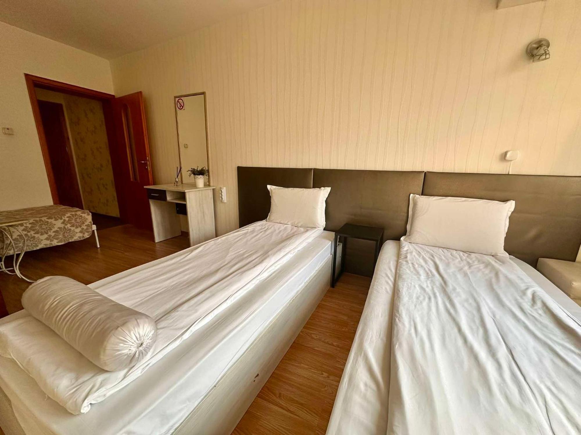 Family Hotel Amor 鲁塞 外观 照片