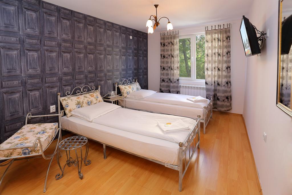 Family Hotel Amor 鲁塞 外观 照片