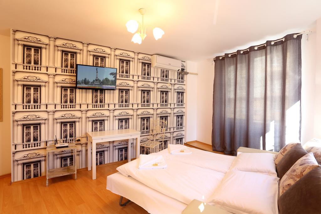 Family Hotel Amor 鲁塞 外观 照片