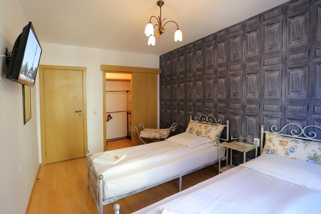 Family Hotel Amor 鲁塞 外观 照片