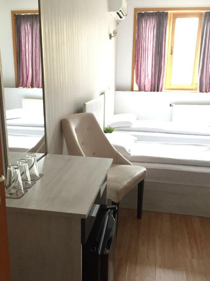 Family Hotel Amor 鲁塞 外观 照片